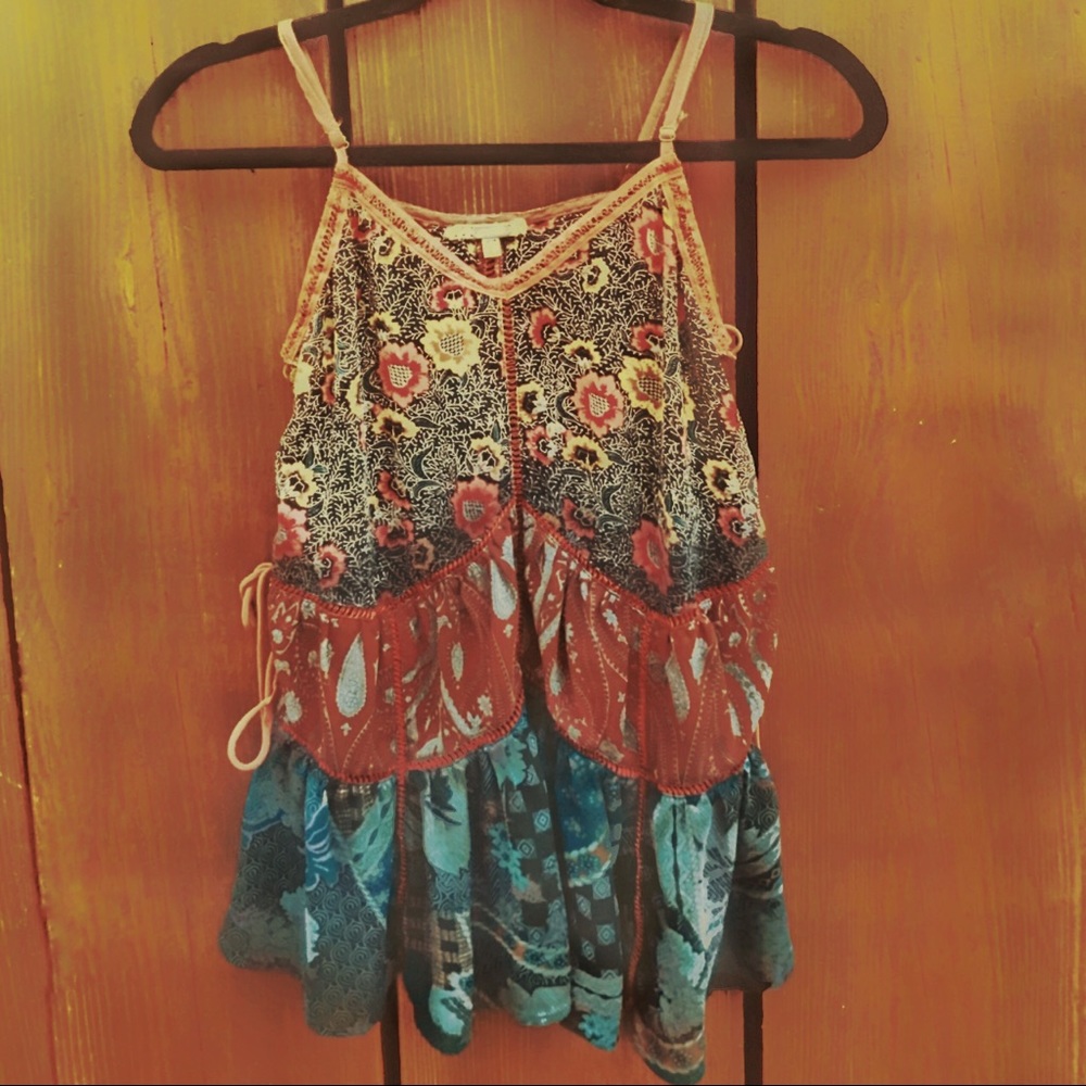 Gimmicks BKE Floral Print Tank Top w/ TieUp Side